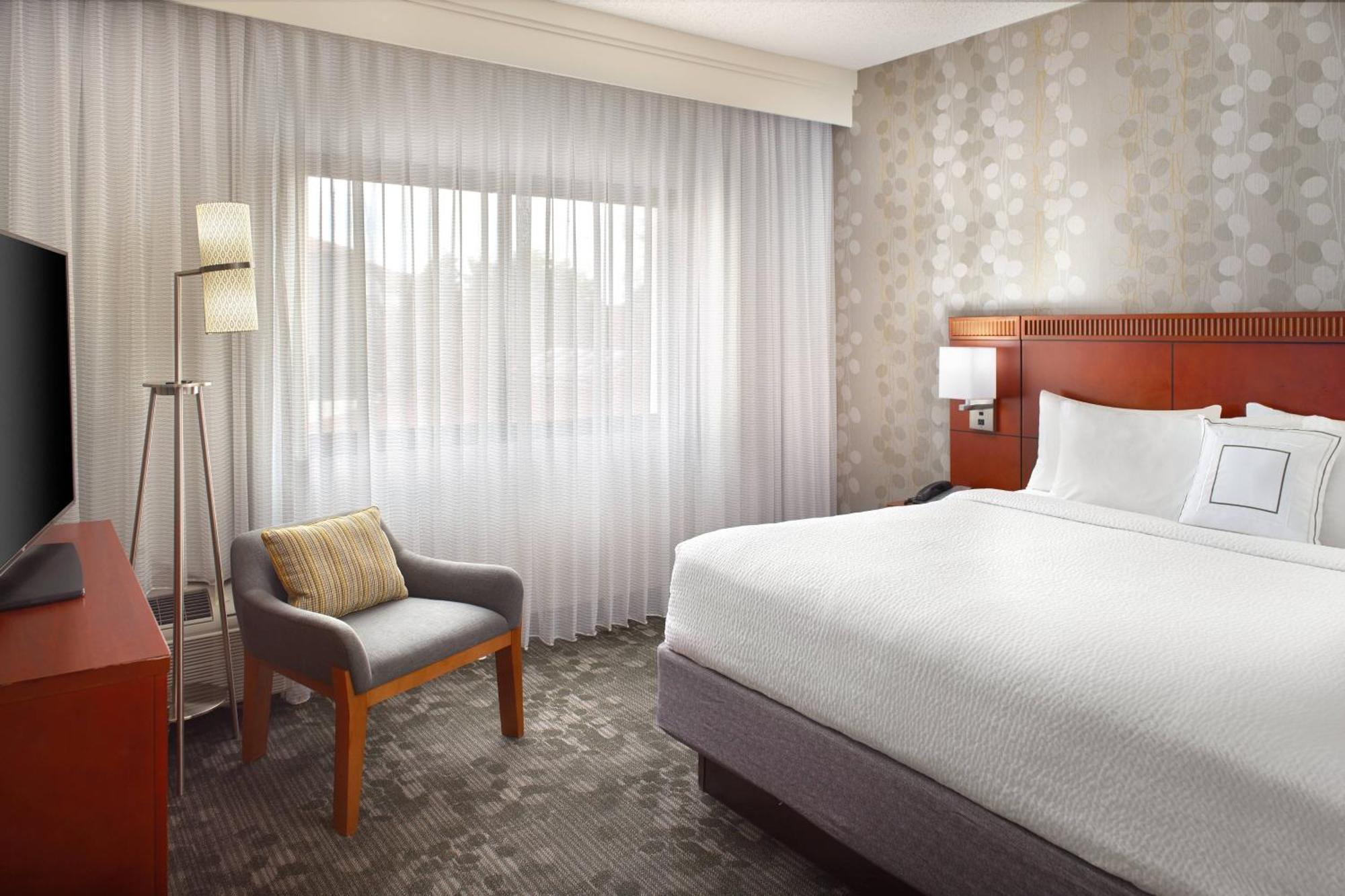 College Park Courtyard By Marriott Atlanta Airport South/Sullivan Road מראה חיצוני תמונה