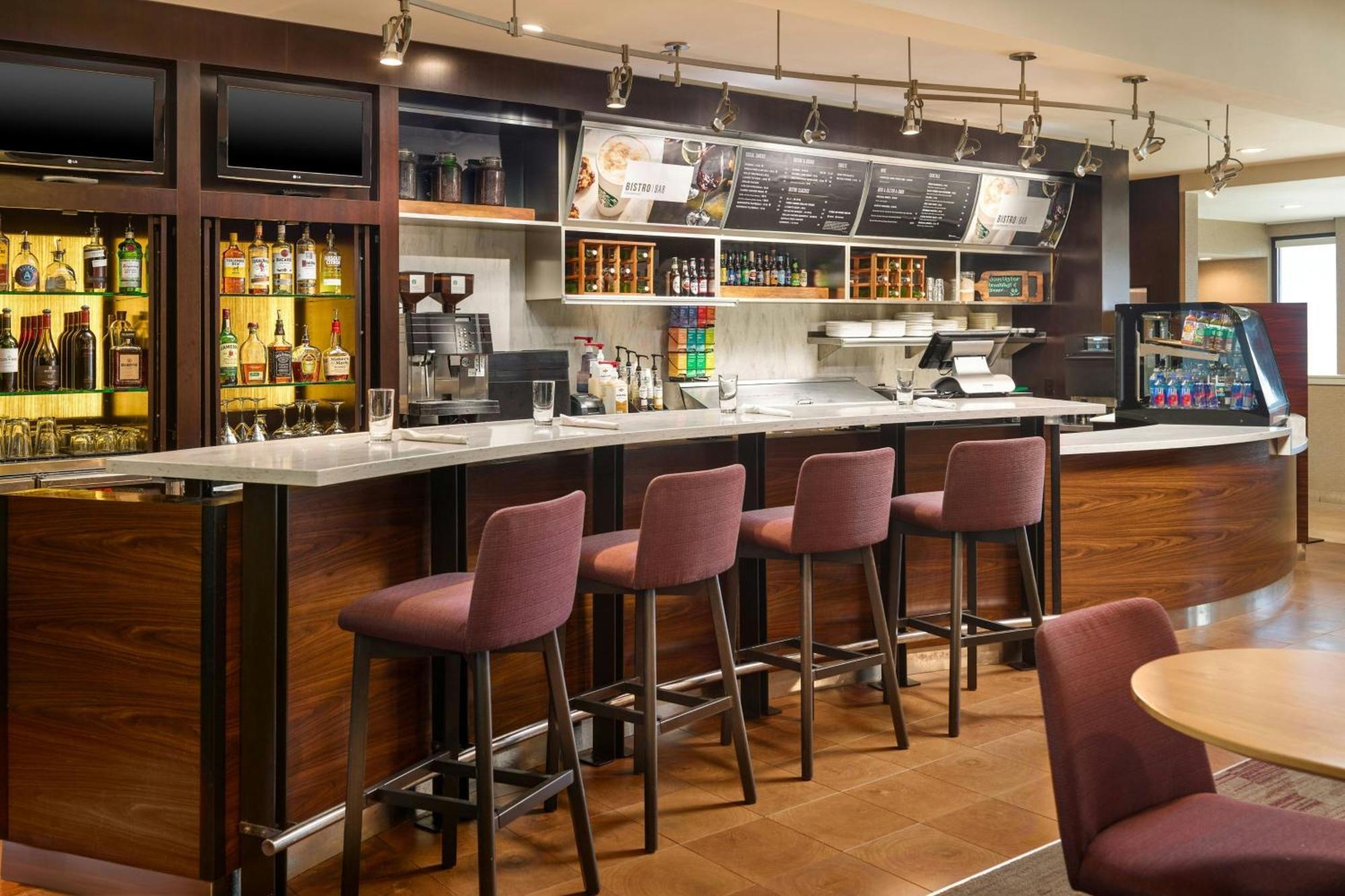 College Park Courtyard By Marriott Atlanta Airport South/Sullivan Road מראה חיצוני תמונה