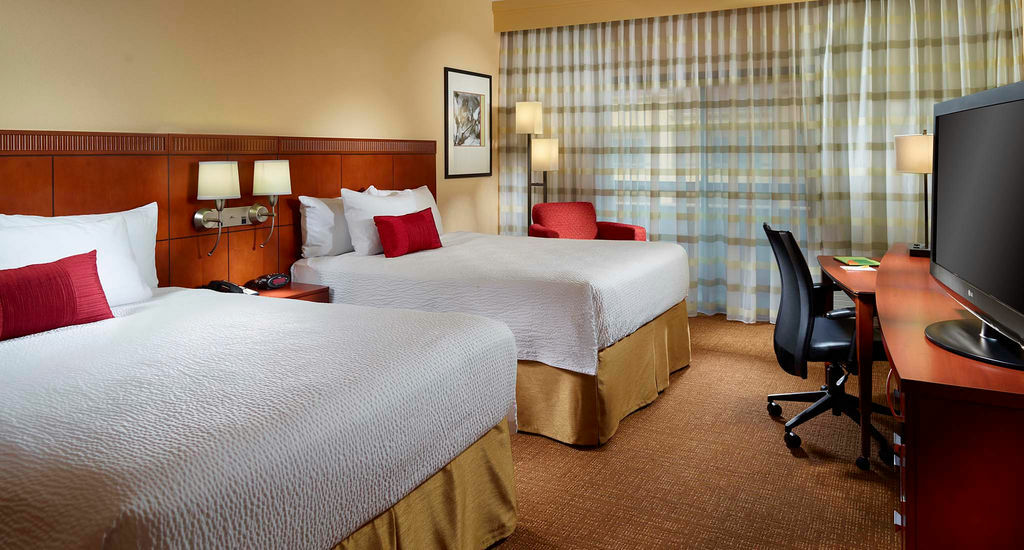 College Park Courtyard By Marriott Atlanta Airport South/Sullivan Road מראה חיצוני תמונה